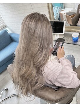 タンゴイ(tanGoi) ホワイトシルバー　バレイヤージュ