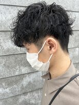 ヒュイル バイ ニアウ(Hwyl by Niau)&nbsp;メンズマッシュパーマ波巻スパイラルパーマニュアンスパーマ