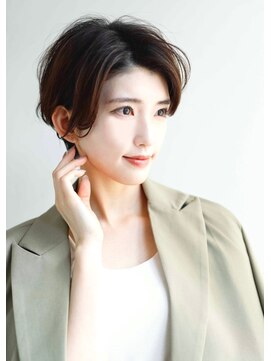 アムネシア たまプラーザ(AMNESIA) センターパート/ショートボブ/ダークグレージュ