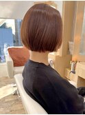 おさまり良い　お洒落な大人ボブスタイル　ブラウンカラー