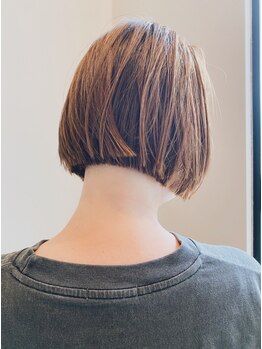 アルシュ 南堀江(ARCHE)の写真/大人女性に人気の《ARCHE》ファーストグレイもお任せ！気になる白髪も、自然な仕上がりでしっかりカバー◎