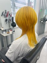 キバ(kva) ▽□□▽ウルフカットイエロー