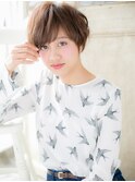 mod’s天神／カーキベージュ斜めバングゆるふわくせ毛ショートh