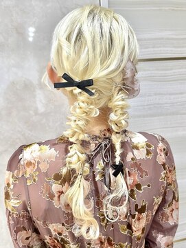 ラビス 池袋(Lovis) ワンレン/ネビージュ/エクステ/小顔/インナーカラー/韓国/池袋