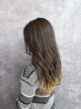 アンバール(amberl) デザイン裾カラー