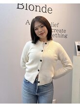 ブロンド(Blonde)&nbsp;岡留 愛美