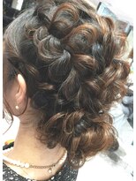 ザ シー 海老名(The C)&nbsp;お呼ばれヘア☆編み込みアレンジ／ザシーバイアフロート　海老名