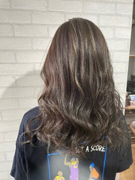 ビス ヘア アンド ビューティー 西新井店(Vis Hair＆Beauty) 20代/30代/ハイトーン/ハイライトカラー