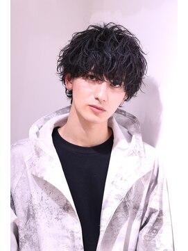 ネイビー(NAVY) 理想の束感ヘア叶えます ウルフ 簡単スタイリング