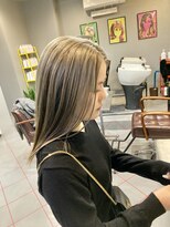 ダニーコウベ(Danny kobe) グレージュカラー