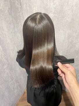 ジーナ 博多(Zina) 艶髪/縮毛矯正