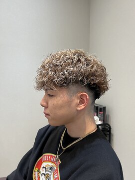 ステージ(STAGE) スペインカール　波巻きパーマ　ツイストスパイラルパーマ