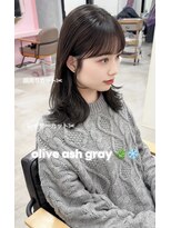 ガーランドウメダ(Garland umeda)&nbsp;レイヤーカット＿オリーブアッシュグレー＿　担当垣内　9084