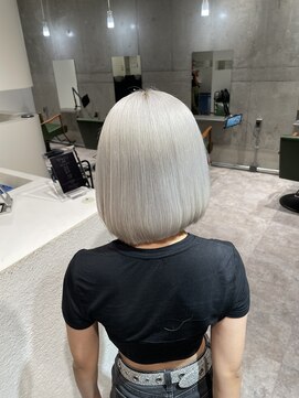 モニカ(MONIQA) ホワイトシルバー