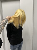 ヴァーディ オモテサンドウ(Vardy omotesando)&nbsp;blonde/金髪 ブロンド 抜きっぱなし