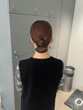 エイゾー 銀座(EIZO) タイトシニヨン / シニヨンヘア / お呼ばれヘア