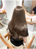 20代30代ロングレイヤーカット×明るめシアーグレージュ