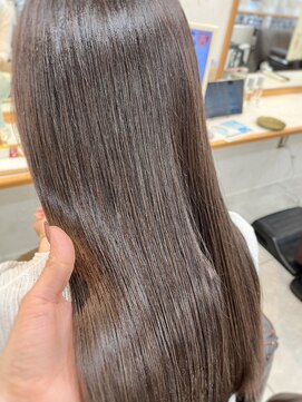 ラフューネ ヨコハマ(Raffune Yokohama) 王道モテブラウンカラー