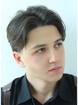 ジジバイワースホワイル(jiji by WORTH WHILE) フェザーショート