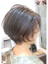 ヘアーズビースリー ポートサイド 大人、くびれショートボブ 20代30代40代50代60代/ママ/ツヤ髪