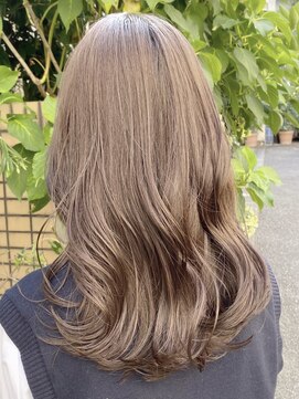 ティエラ 原宿 表参道(Tierra) 〈Tierra小宮涼太〉柔らかく優しさのあるオリーブベージュ