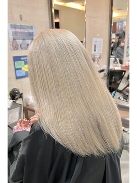 プライズ 池袋店(prize) ホワイトベージュハイトーンダブルカラーブリーチ池袋 4058