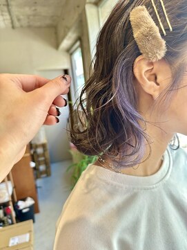 十角髪 イヤリングカラー × ペールバイオレット