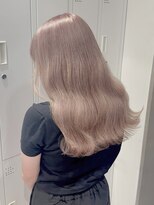 ベレーザ 渋谷(BELEZA)&nbsp;9772グレーベージュシルキーベージュ艶髪オンブレレイヤーロング