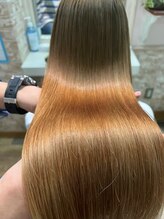 Q、ダメージがあり他店で施術を断られました、、何かいい方法ありますか？？【新宿髪質改善/新宿トキオ】