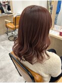 ピンクベージュ