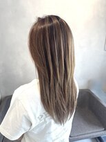 アース 春日部店(HAIR&MAKE EARTH)&nbsp;白髪ぼかしハイライト×ロングレイヤースタイル