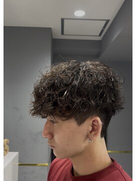 アレス バイ シカ 神戸三宮元町店(ALLES by Cica) 強めのシャドウパーマ