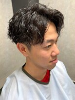 ディスイズバーバーフォース(THIS IS BARBER 4th)&nbsp;メンズカット ツイスパ マッシュ 波巻きパーマ 刈り上げ 20代