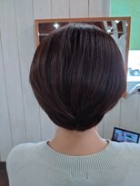 ワイエス(YS)&nbsp;美シルエットのショートボブ
