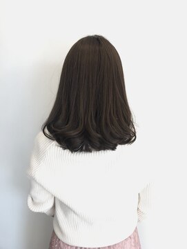 アヤナ バイ アヤラ(ayana by ayala) 柔らかベージュ〈浦安 美容室〉