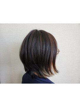 美容室テク アート バイ シック 外ハネスタイル