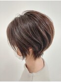 春におすすめ!骨格補正首美人ショート