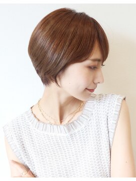 アイ(I.) 【 Ｉ. 】30代からの襟足すっきり前下がりショートボブ　川口