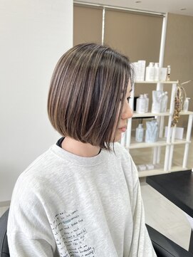 ハウオリ 金沢駅西店(Hau'oli) 白髪ぼかし/白髪ぼかしハイライト/脱白髪染め/白髪染め/透明感