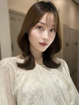 エインアンリー 明治神宮前(AIN.ANLY.) シースルーぱっつん前髪シャギーレイヤーロング韓国ヘア