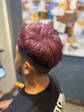 ルプス ヘアーアンドメイク(LUPUS HAIR&MAKE) 落ちていくカラーを楽しむ♪ボルドーなフェードカット