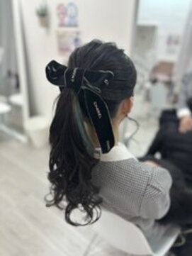 ホワイト 東京新宿店(White) スピードヘアセット12番　ポニーテール