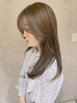 ソア(soa)&nbsp;オリーブベージュ/オリーブカラー/透明感カラー/顔周りカット