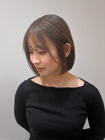 アン(un)&nbsp;ボブスタイル/オリーブベージュ/ボブカット(ブリーチあり)