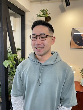 ヌーク(neuk) スキンフェードカット