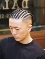 バーバーショップ ダリー(BARBERSHOP DALIE)&nbsp;コーンロウ×スキンフェード（ストレートバック）