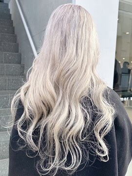 ガーデン ジングウマエ(GARDEN jingumae) スノーホワイトカラー/ロングヘア