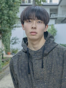 シンシ(Cinci) 王道の黒髪マッシュ