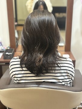 ナトゥーラ 大通店(Natura) 【20代30代40代】レイヤー＋オリーブブラウン【札幌/大通】