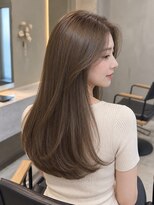 ウト(Uto)&nbsp;レイヤーカット/オリーブベージュ/韓国風/髪質改善/京都烏丸四条